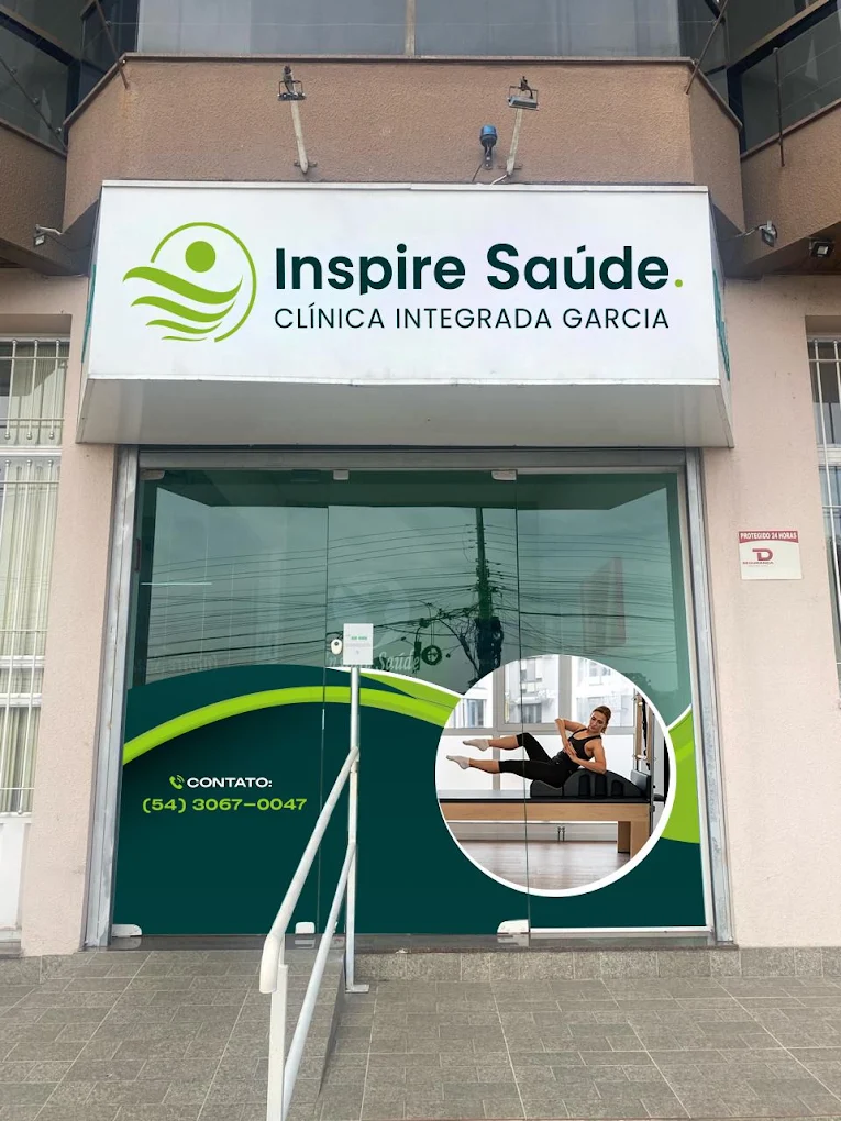 Sinalização Inspire Saúde na fachada da unidade Esplanada